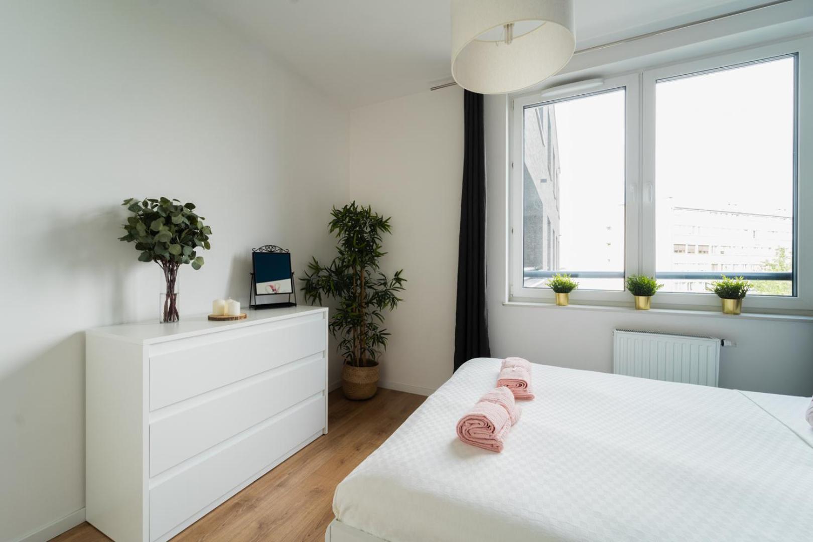 Nice Apartment - Near Sky Tower - Private Parking Wroclaw Luaran gambar